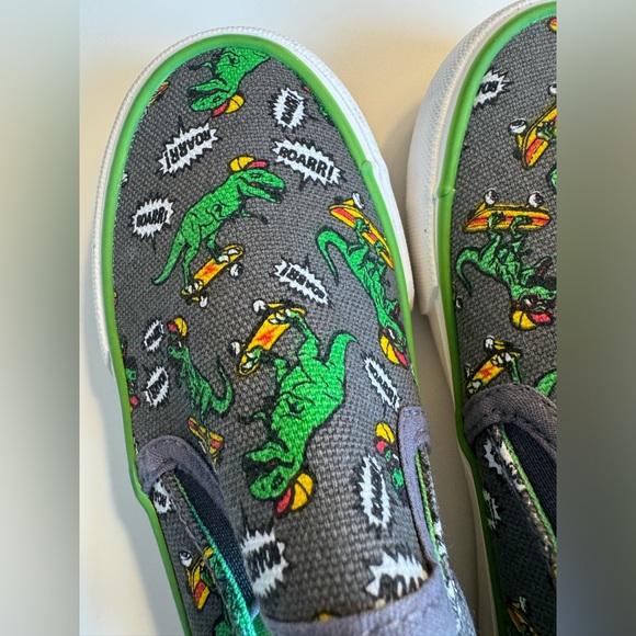 Lily & Dan Boys' Memory Foam Canvas Shoes Dinosaur Print 🦖 (Gift with Purchase) - Picture 9 of 9